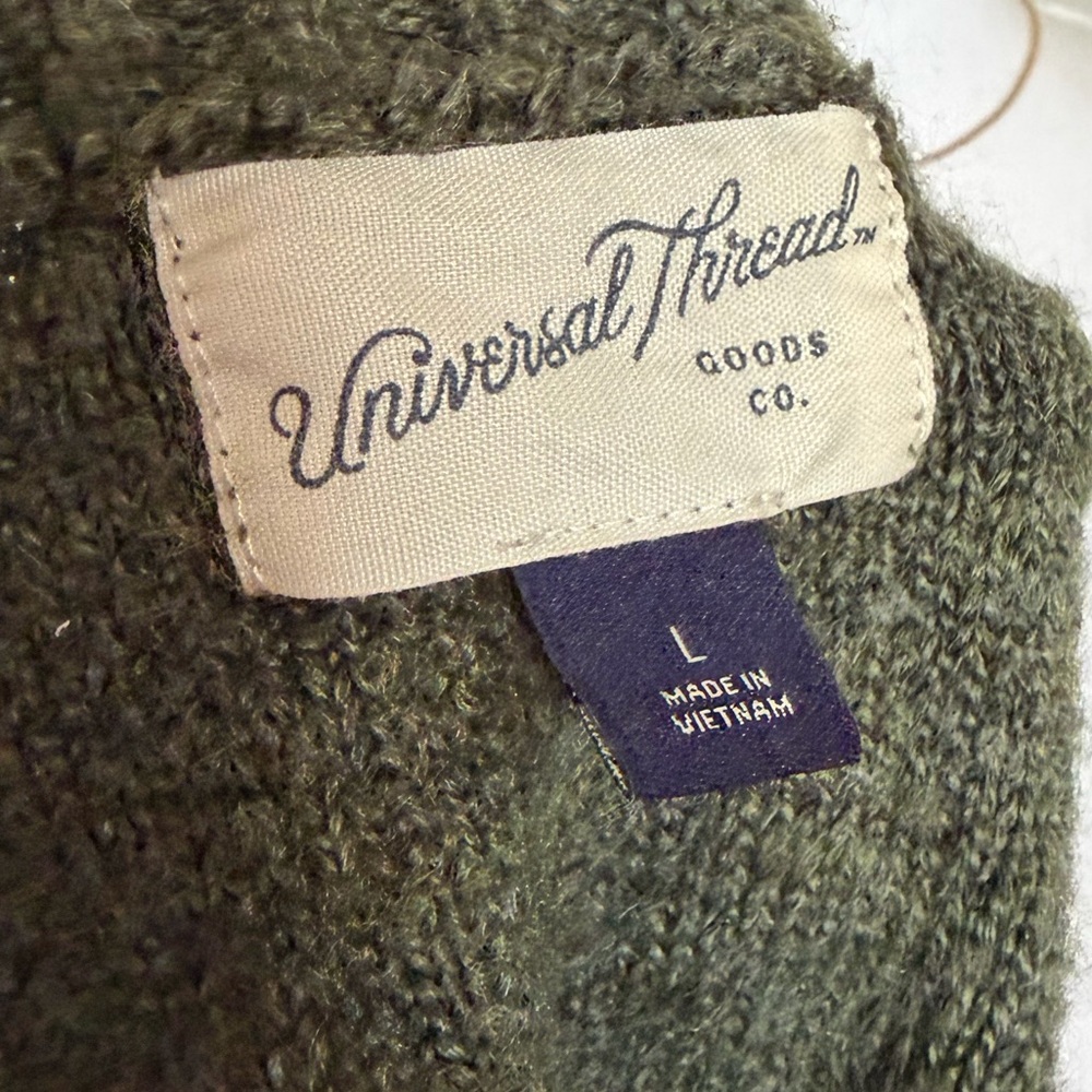 Universal Thread - Cozy Olive Green Oversized Knit Sweater - Picture 4 of 9
